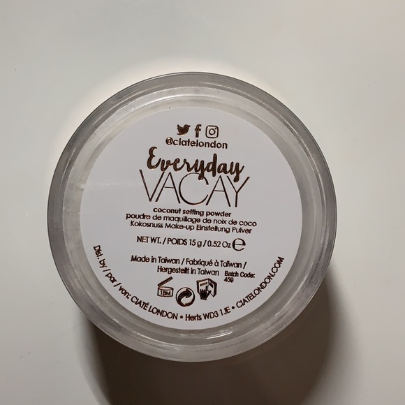 Ciaté everyday vacay coconut selling powder - Picture 3 of 3